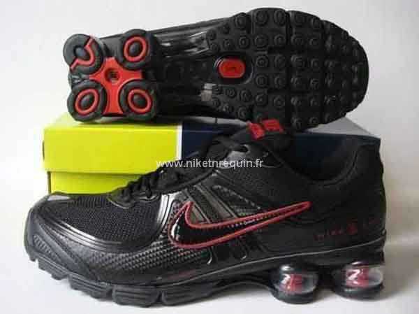 Nike Shox R4 Noir Chaussures Rouges